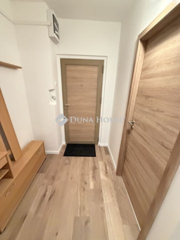 Kiadó panellakás, albérlet, Solymáron 265 E Ft / hó, 2+1 szobás