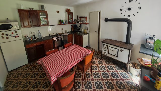 Eladó családi ház, Szőkedencsen 28.9 M Ft, 4 szobás