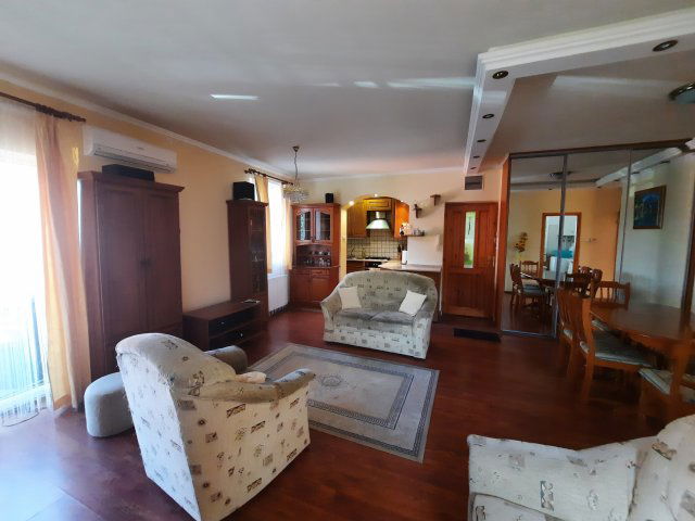 Eladó téglalakás, Balatonföldváron 63 M Ft, 3 szobás