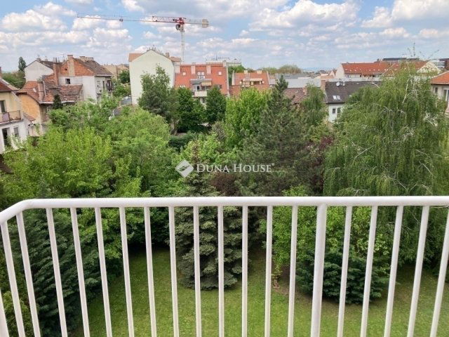 Eladó téglalakás, Budapesten, XIV. kerületben 110 M Ft, 3 szobás