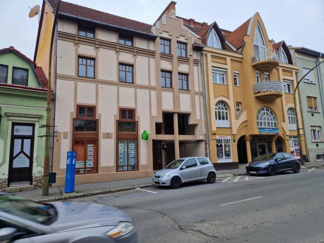 Eladó ipari ingatlan, Kaposváron, Zárda utcában 162 M Ft