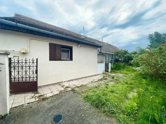 Eladó családi ház, Szigetújfalun 35 M Ft, 1+2 szobás