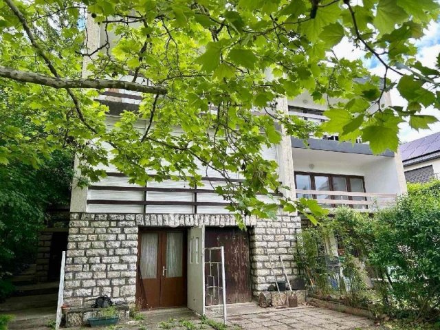 Eladó családi ház, Tihanyban 138.41 M Ft, 1 szobás