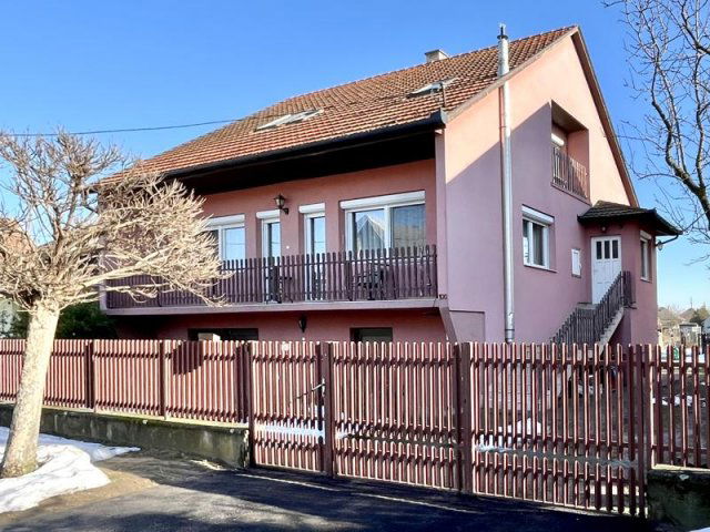 Eladó családi ház, Szentmártonkátán 77 M Ft, 6 szobás