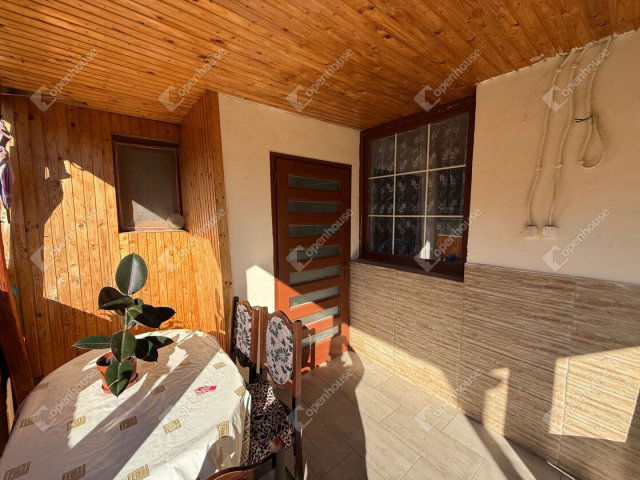 Eladó családi ház, Baktüttösön 23.5 M Ft, 2 szobás