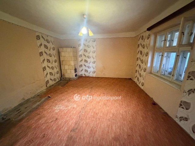 Eladó családi ház, Biharnagybajomban 7.5 M Ft, 2 szobás