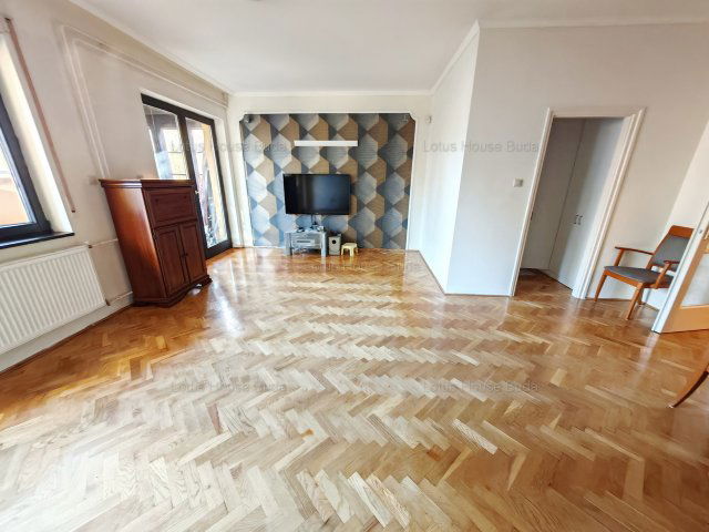 Eladó téglalakás, Budapesten, II. kerületben 0.4 M Ft, 3 szobás