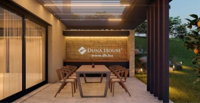 Eladó családi ház, Pécsett 381 M Ft, 4 szobás