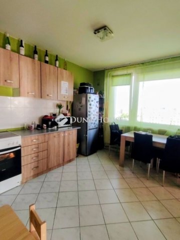Eladó panellakás, Debrecenben 59.99 M Ft, 2 szobás