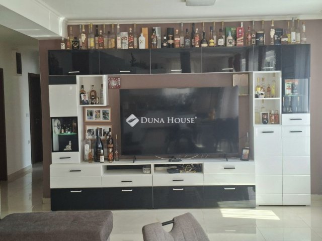 Eladó családi ház, Sényőn 65 M Ft, 4 szobás