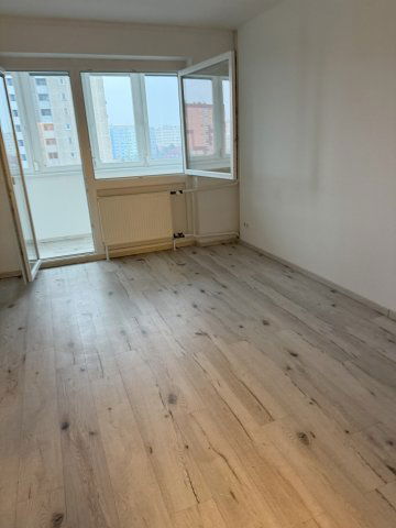 Kiadó panellakás, albérlet, XIV. kerületben, Csertő parkban