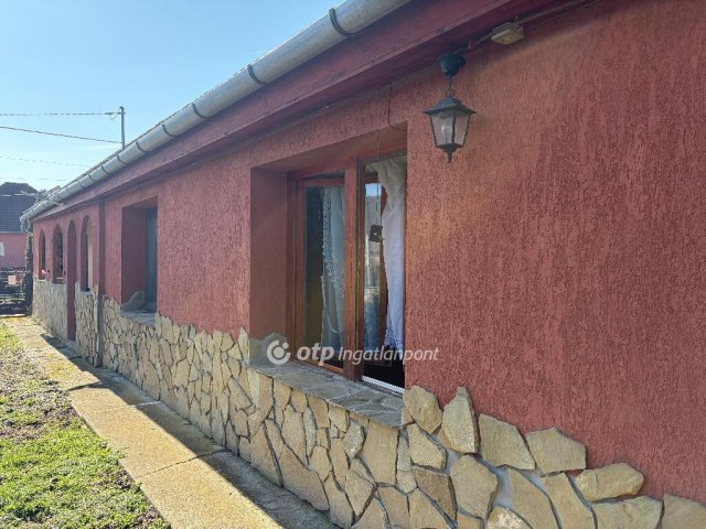 Eladó családi ház, Cserhátsurányban 23.9 M Ft, 2 szobás