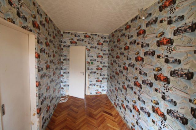 Eladó panellakás, Ózdon 8.5 M Ft, 1+2 szobás