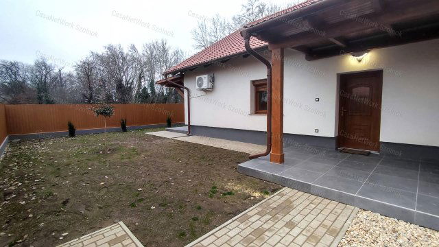 Eladó sorház, Szolnokon 95 M Ft, 3 szobás / költözzbe.hu