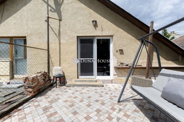 Eladó ikerház, Budapesten, XVIII. kerületben 99.9 M Ft, 5 szobás