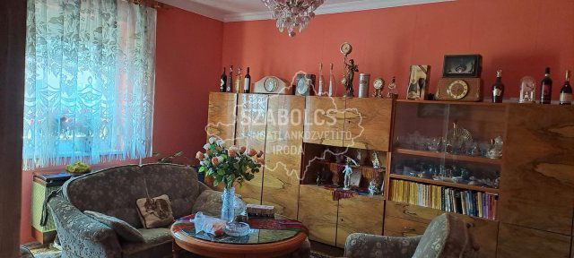 Eladó téglalakás, Nyíregyházán 48.2 M Ft, 2+1 szobás