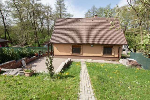 Eladó családi ház, Tatabányán 66.5 M Ft, 1+1 szobás