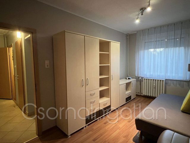 Kiadó téglalakás, albérlet, Győrött 200 E Ft / hó, 2 szobás