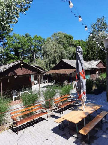 Eladó hotel, Balatonszárszón 315 M Ft, 15 szobás