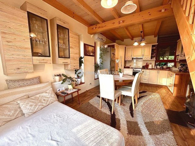 Eladó családi ház, Baján 74.99 M Ft, 5 szobás