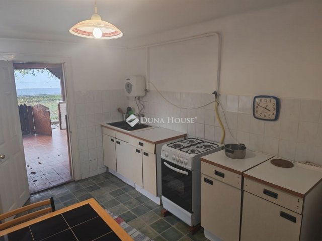 Eladó családi ház, Budapesten, XVI. kerületben 74.9 M Ft