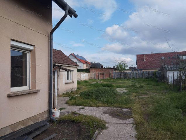Eladó családi ház, Fóton 57 M Ft, 2 szobás