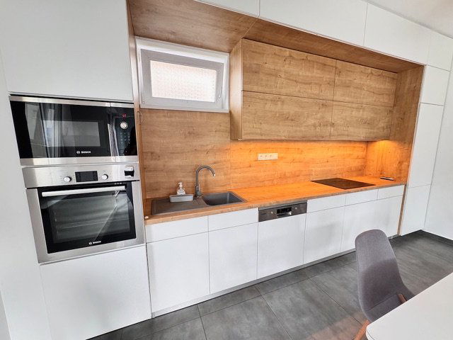 Eladó téglalakás, Győrött 124.99 M Ft, 3+2 szobás