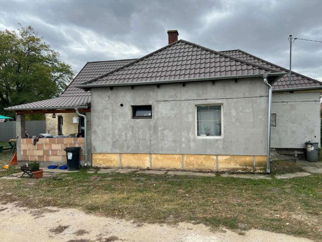 Eladó családi ház, Bársonyoson 39.3 M Ft, 2+1 szobás