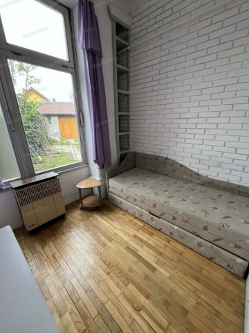 Kiadó iroda, Kecskeméten 120 E Ft / hó, 4 szobás