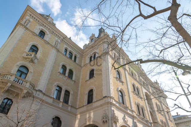 Eladó téglalakás, Budapesten, VI. kerületben 278 M Ft, 4 szobás