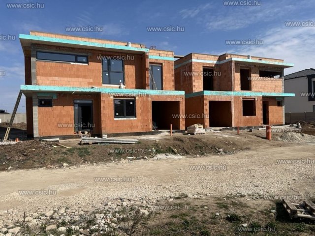 Eladó családi ház, Budapesten, XVIII. kerületben 169.9 M Ft