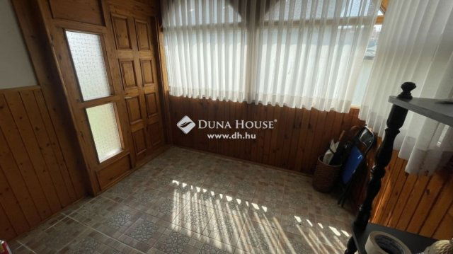 Eladó családi ház, Tótszentmártonon 19 M Ft, 3 szobás