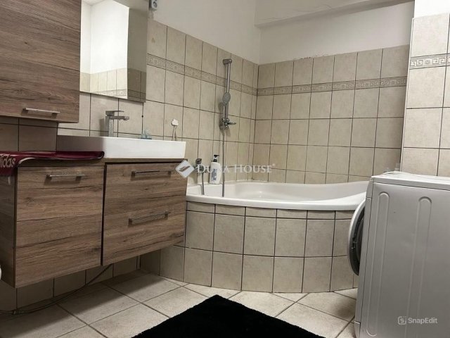 Eladó téglalakás, Budapesten, XVIII. kerületben 98 M Ft