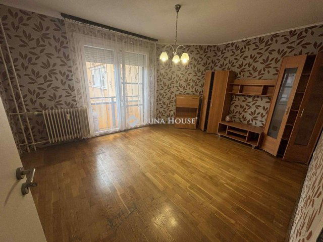 Kiadó téglalakás, albérlet, Csornán 130 E Ft / hó, 2 szobás