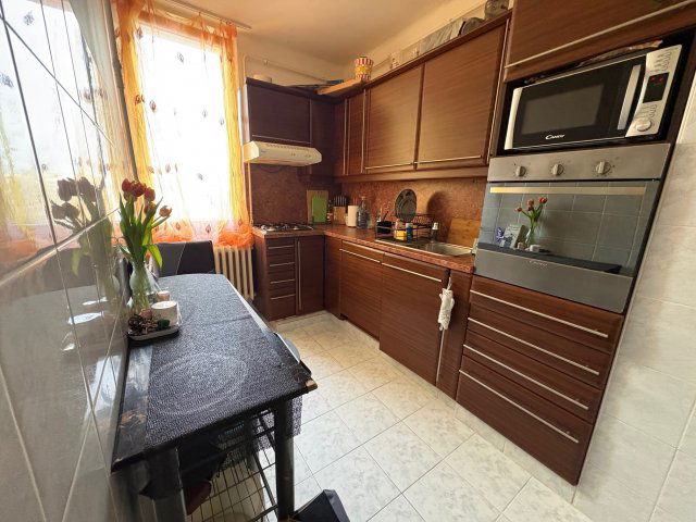 Eladó téglalakás, Székesfehérvárott 54.9 M Ft, 2 szobás