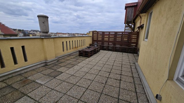 Kiadó téglalakás, albérlet, XI. kerületben, Kosztolányi Dezső téren