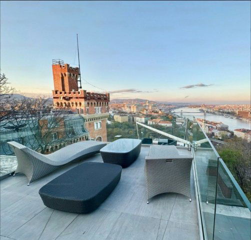 Kiadó téglalakás, albérlet, Budapesten, I. kerületben, 4 szobás