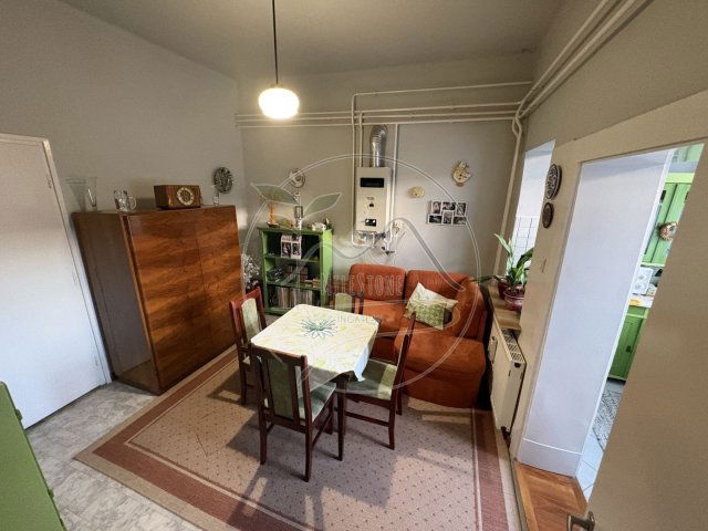 Eladó családi ház, Gyulán 33.5 M Ft, 2 szobás