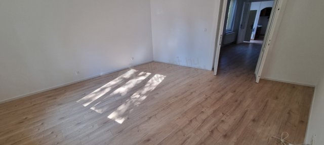Kiadó téglalakás, albérlet, III. kerületben, Kolozsvári utcában