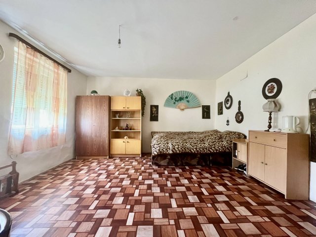 Eladó családi ház, Kunágotán 9.9 M Ft, 2 szobás