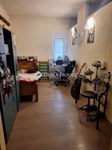 Eladó családi ház, Baracskán 57.9 M Ft, 4 szobás