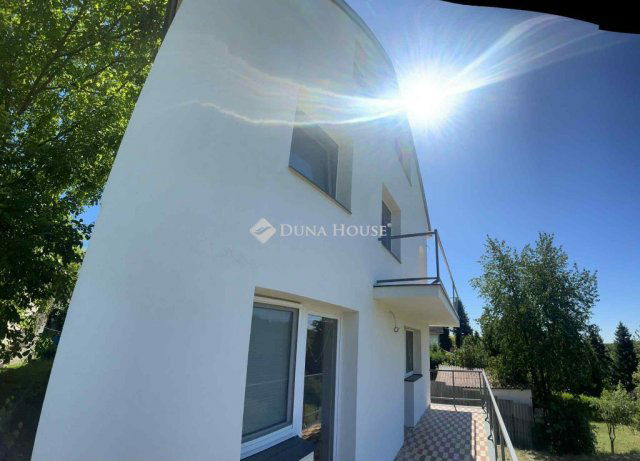 Eladó családi ház, Zalaegerszegen 75 M Ft, 8 szobás