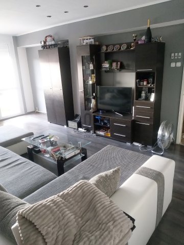 Eladó panellakás, Nyíregyházán 74.99 M Ft, 3 szobás