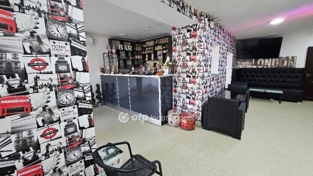 Eladó üzlethelyiség, Jászjákóhalmán 54 M Ft