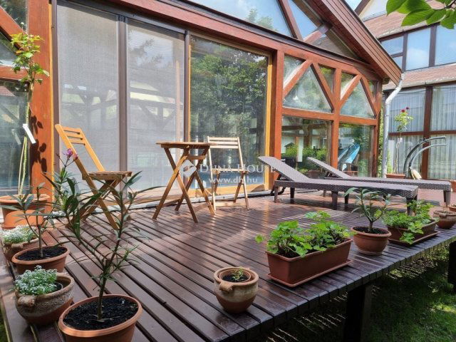 Eladó családi ház, Debrecenben 365 M Ft, 5 szobás