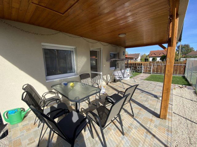 Eladó családi ház, Balatonkeresztúron, Kötél utcában 67 M Ft