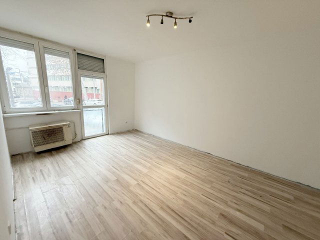 Eladó téglalakás, Debrecenben 44.9 M Ft, 2 szobás