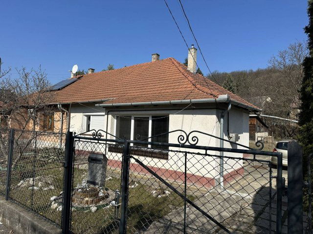 Eladó családi ház, Miskolcon 38 M Ft, 2+1 szobás