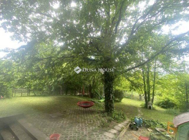 Eladó családi ház, Pomázon, Forrás úton 76 M Ft, 3 szobás