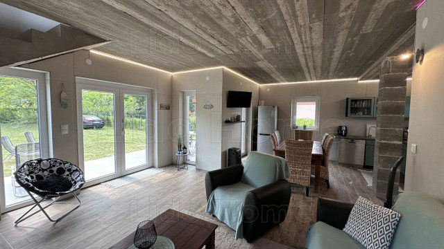 Eladó családi ház, Balatonkeresztúron 86 M Ft, 1+3 szobás